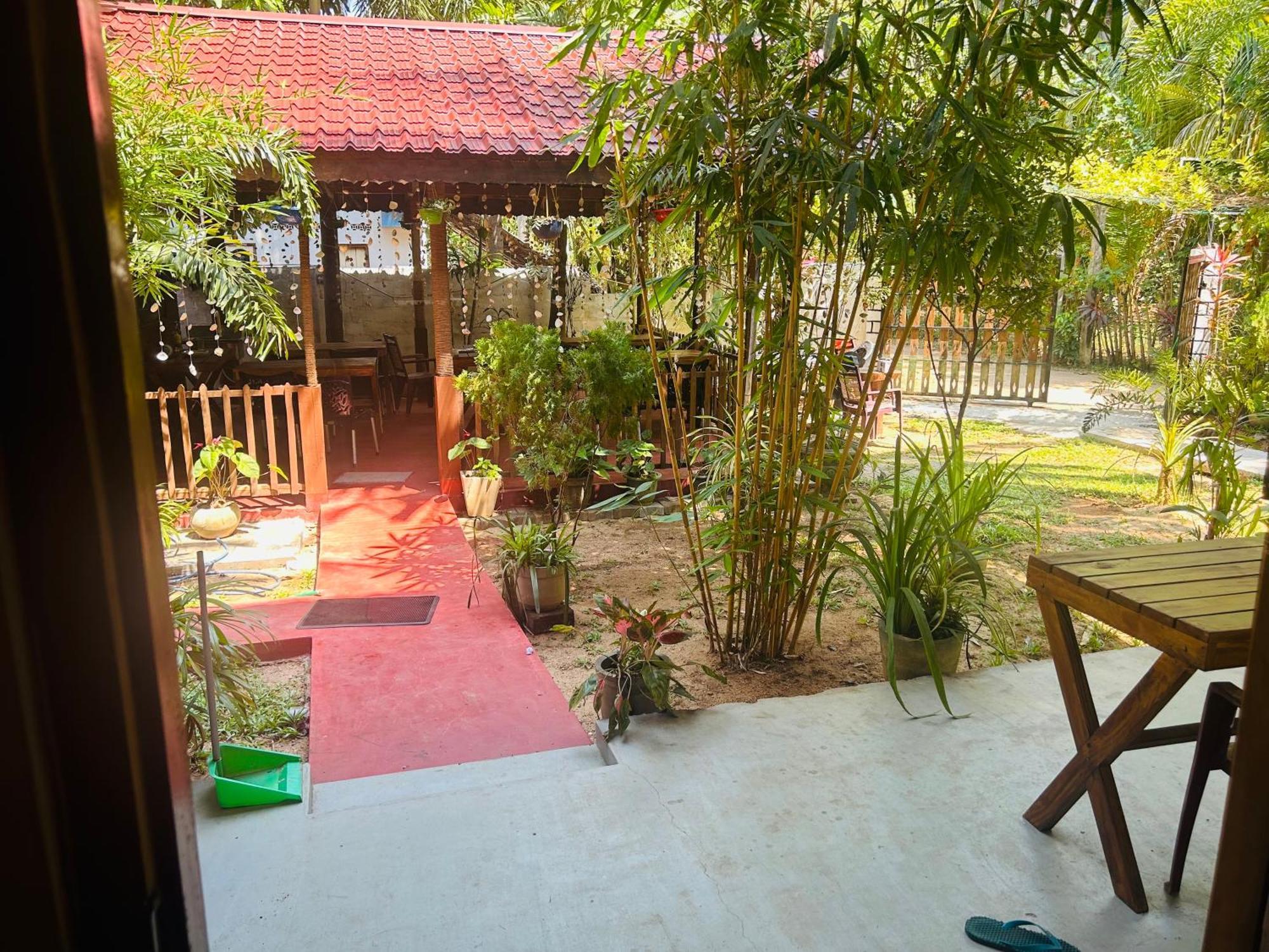 Pearl Bungalow Trincomalee Exterior foto